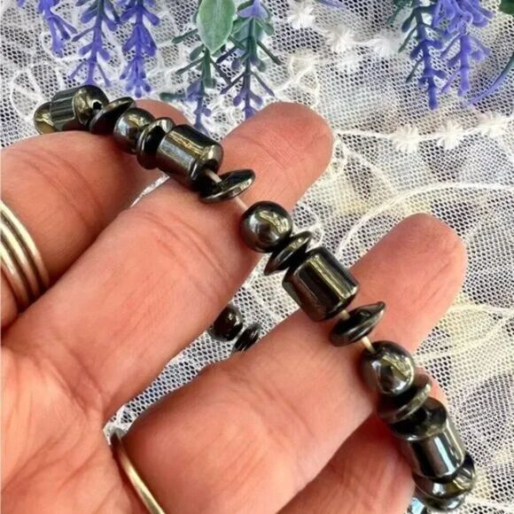 Vintage Hematite Magnetite Magnetic Stone Stretch Bracelet Heavy - Picture 3 of 7